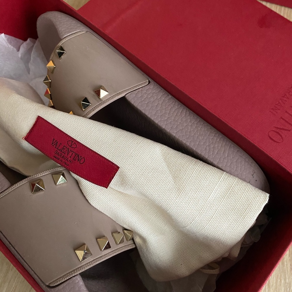 Valentino Rockstud Slides
